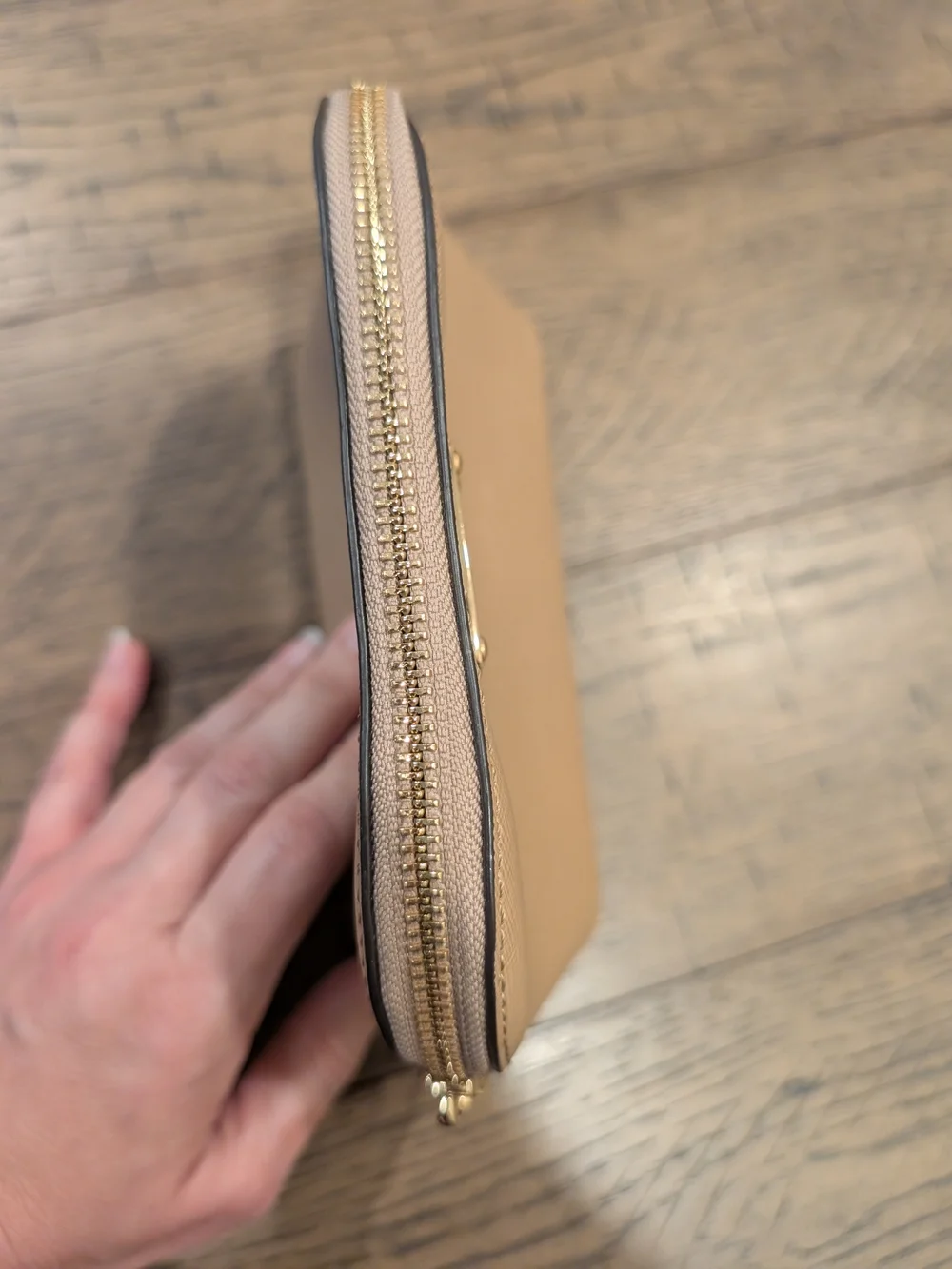 Michael Kors Cindy Travel Pouch Tan Brown Saffiano Leather Cosmetic Bag